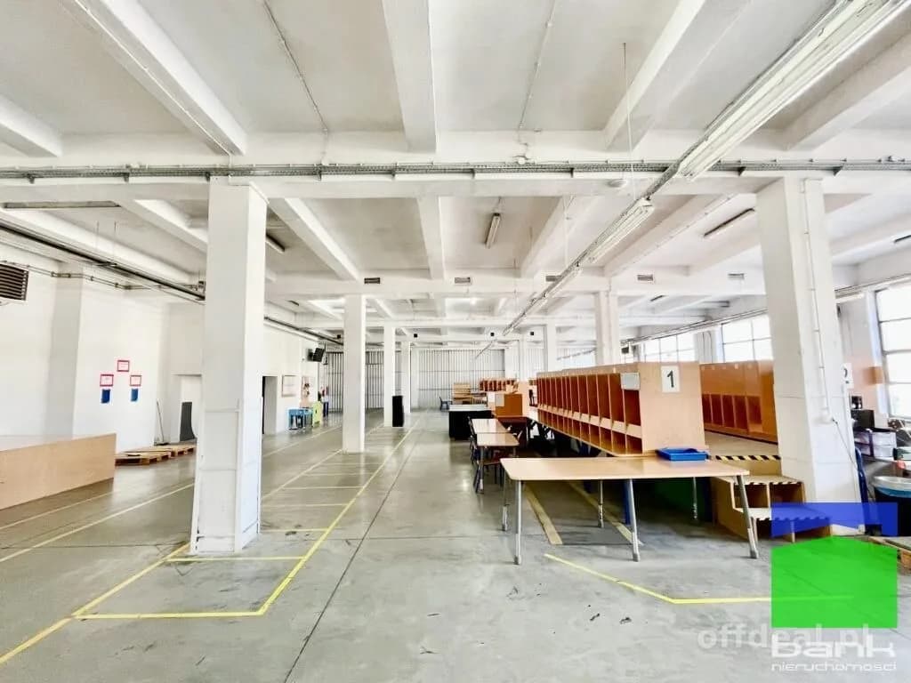Górna - hala na parterze 3080 m2 ul. Senatorska