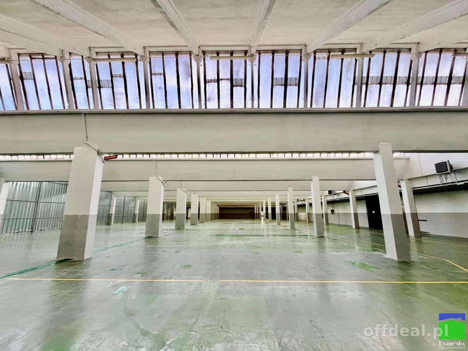 Górna - hala na parterze 3080 m2 ul. Senatorska