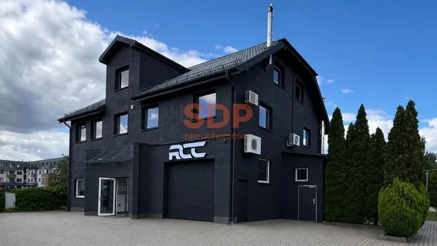 Biuro 140 m² na Muchoborze Wielkim