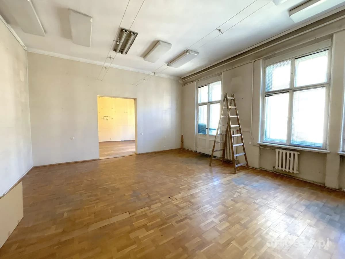 2 PIETRA W KAMIENICY | WOŁODKOWICA | WYNAJEM