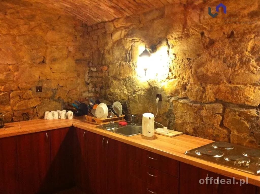 KAMIENICA. HOSTEL. GOTOWY BIZNES!