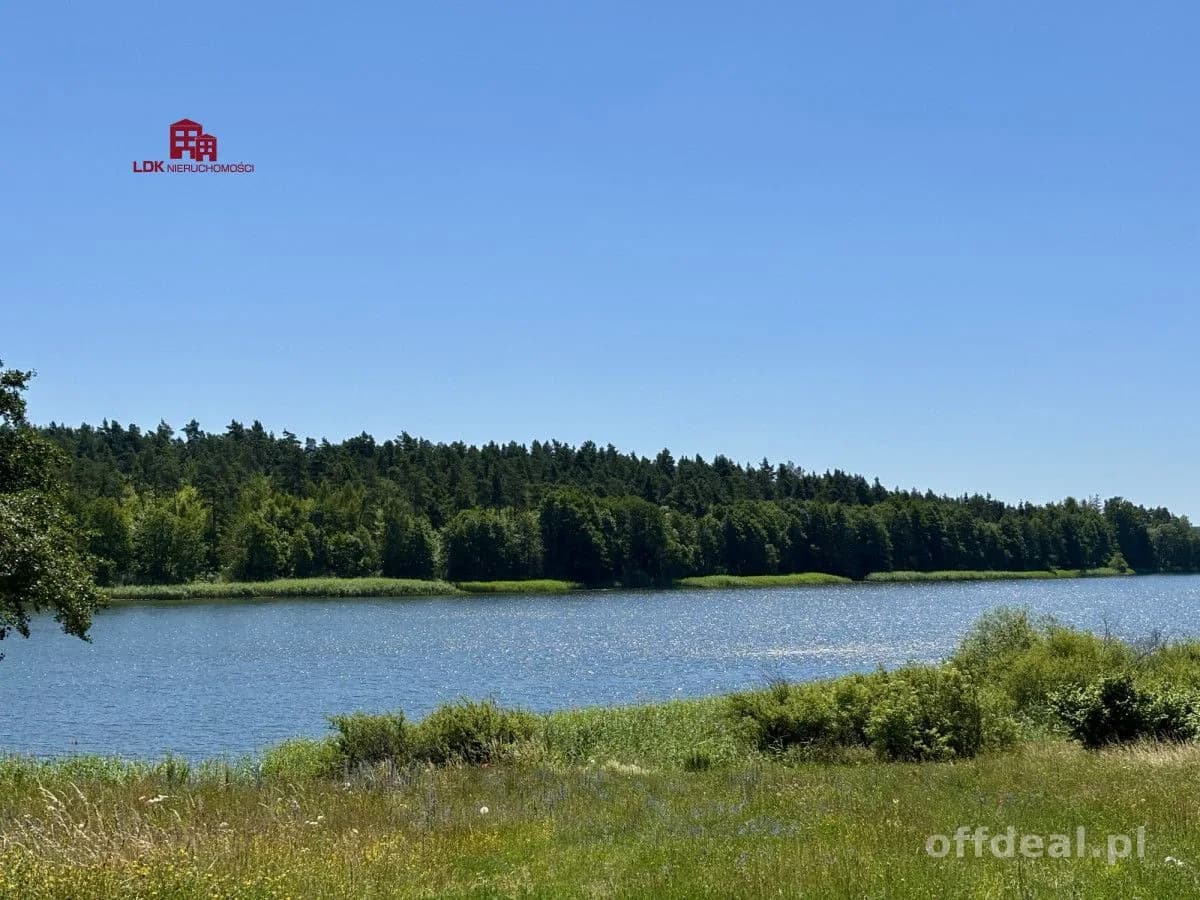 Widok, który zachwyca – działka nad Jeziorem