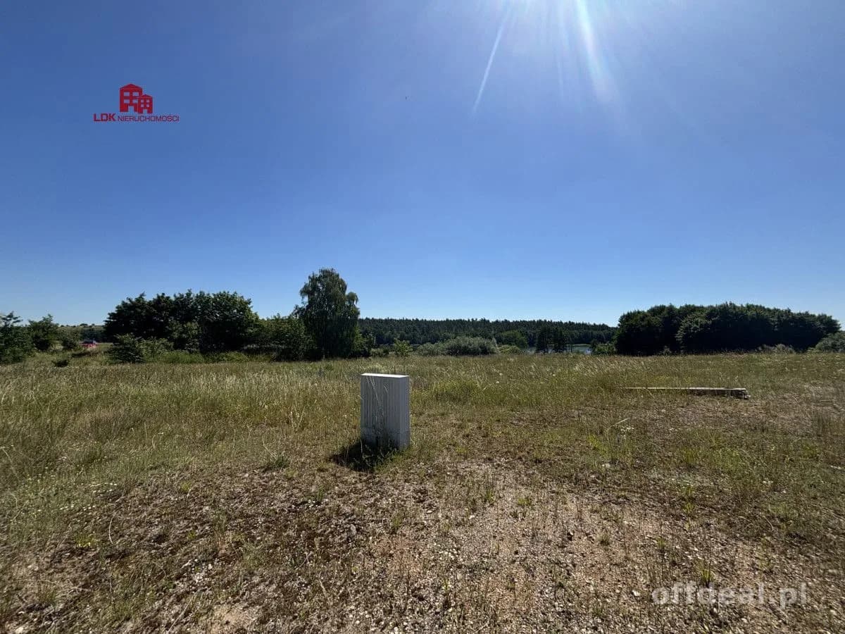 Widok, który zachwyca – działka nad Jeziorem