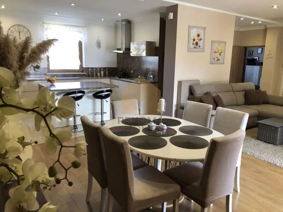 maison à vendre à Karczowiska | 3 pièces | 280 m²