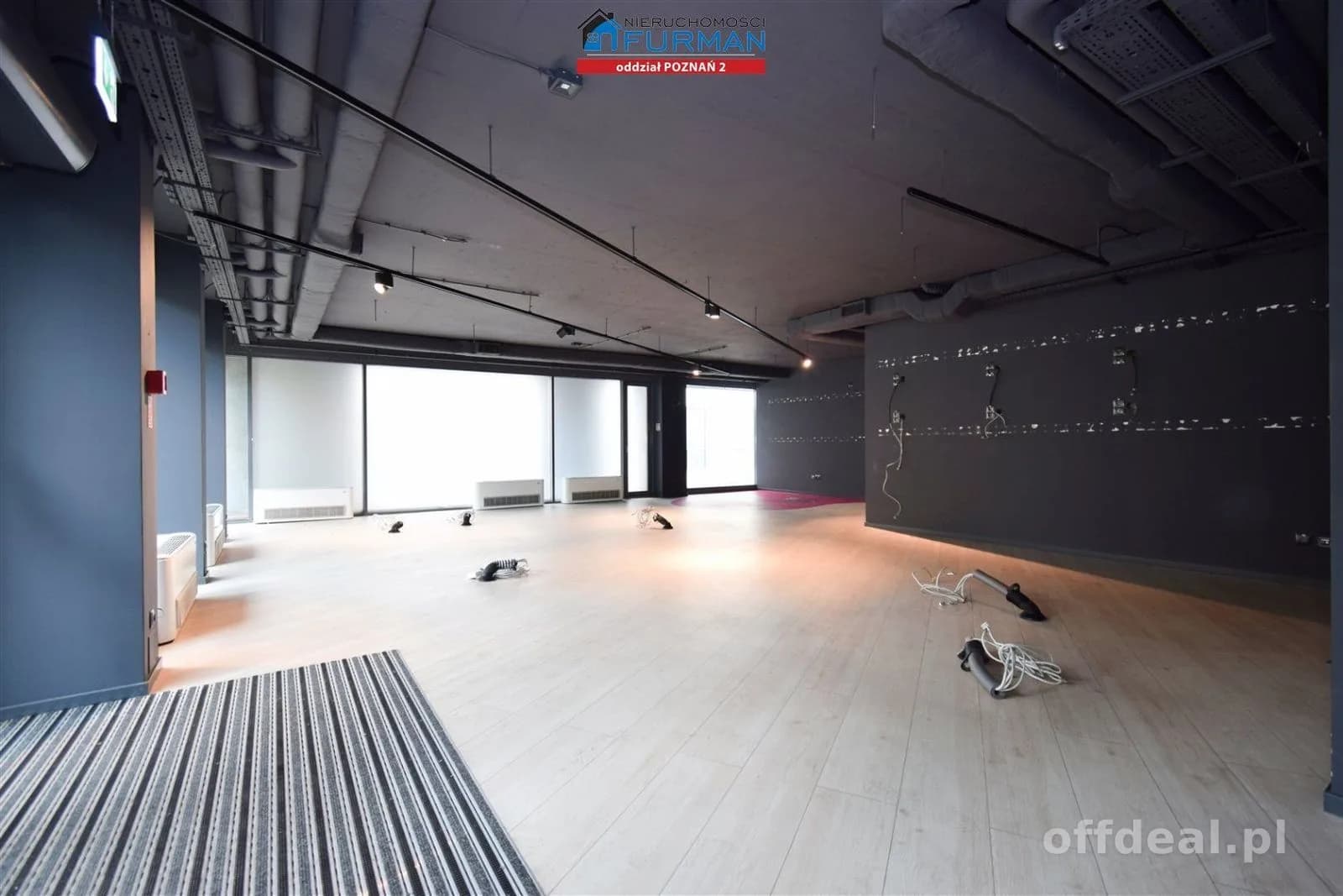 Lokal 145 m², parter, witryna, ul.Piątkowska 116