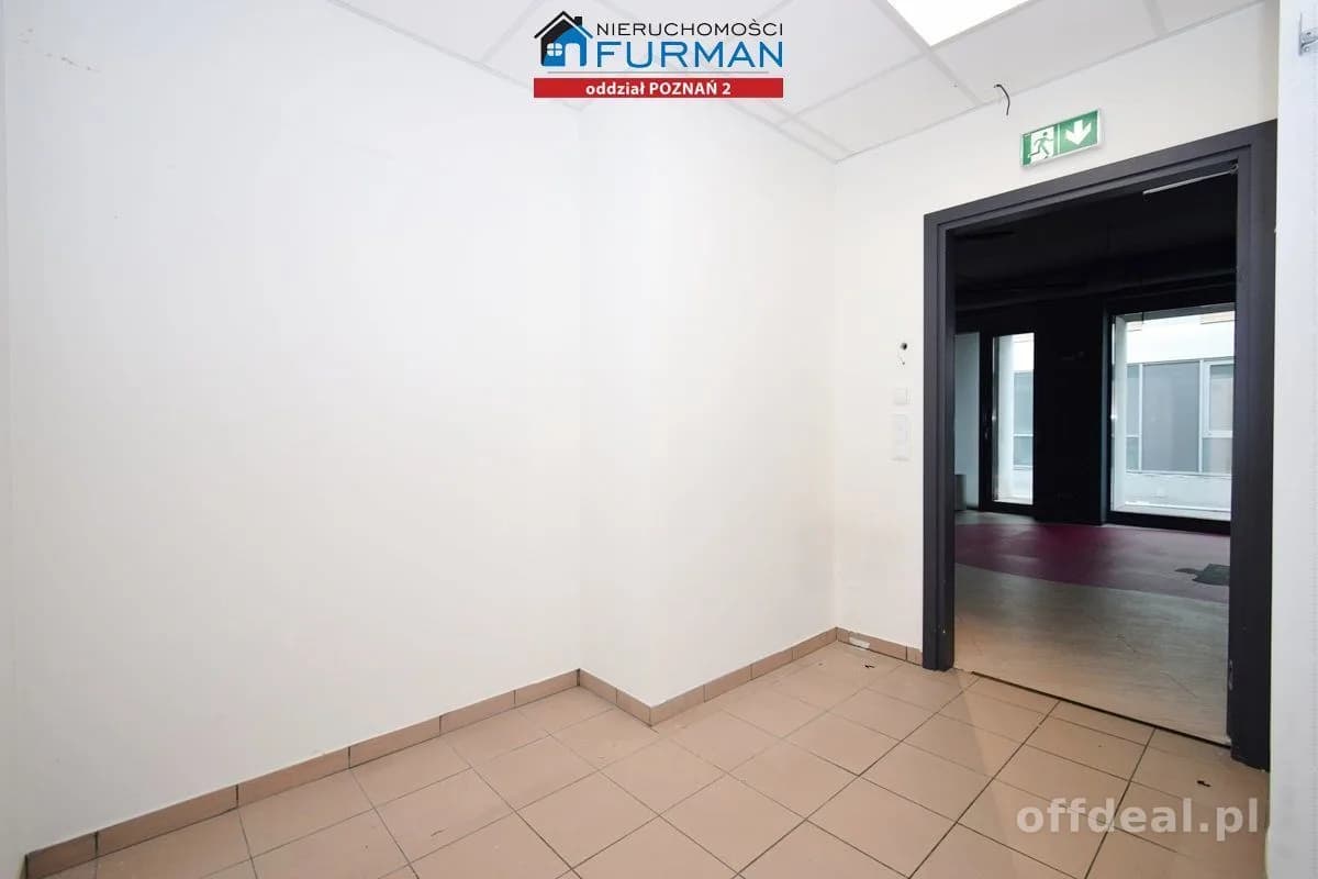 Lokal 145 m², parter, witryna, ul.Piątkowska 116