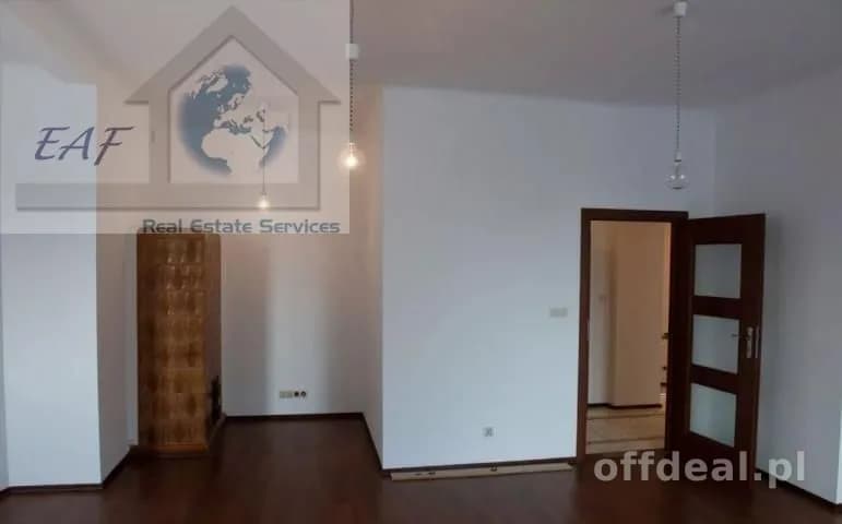 bien commercial à louer à Warszawa, Śródmieście, Śródmieście Południowe | 70,12 m²