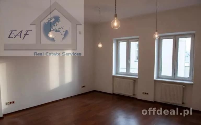 bien commercial à louer à Warszawa, Śródmieście, Śródmieście Południowe | 70,12 m²