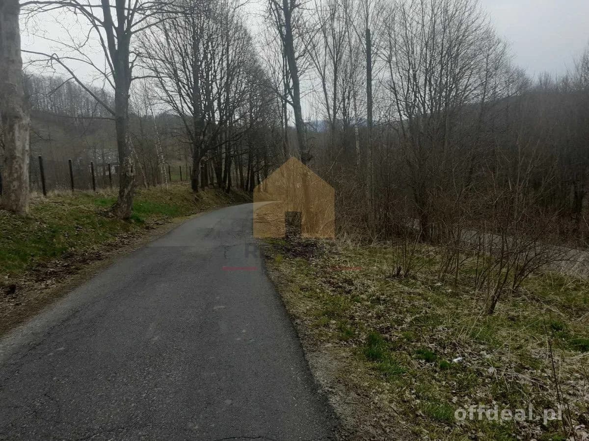 terrain à vendre à Walim | 1 234 m²