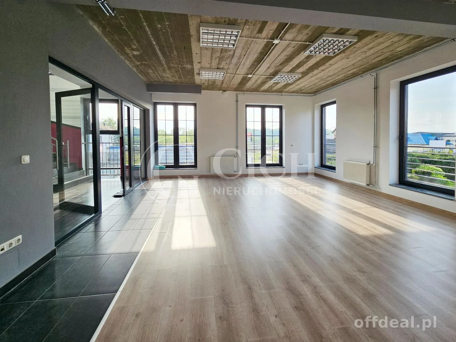 комерційна нерухомість в оренду у Gromnik | 84,14 m²