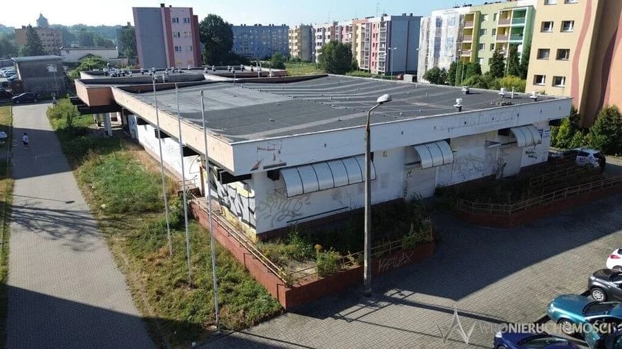 Lokal komercyjny 1420 m² – Koźle