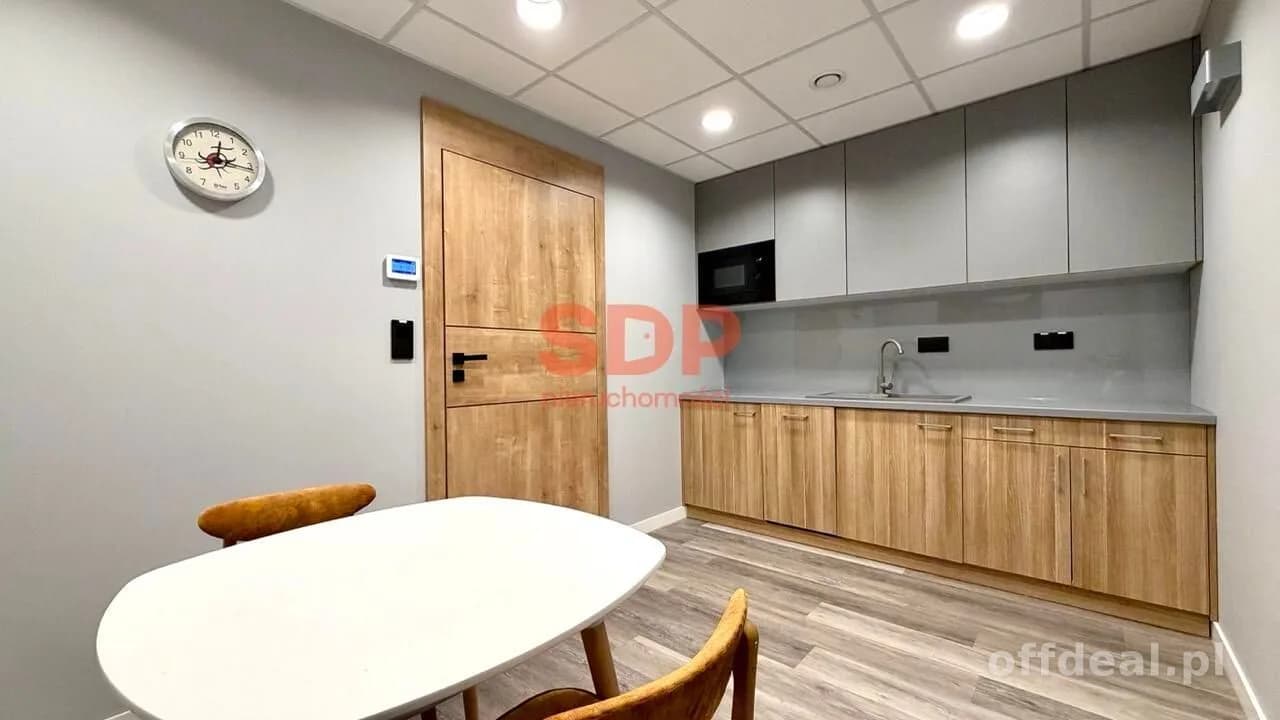 Nowoczesny lokal biurowo-usługowy 133 m2 | Krzyki