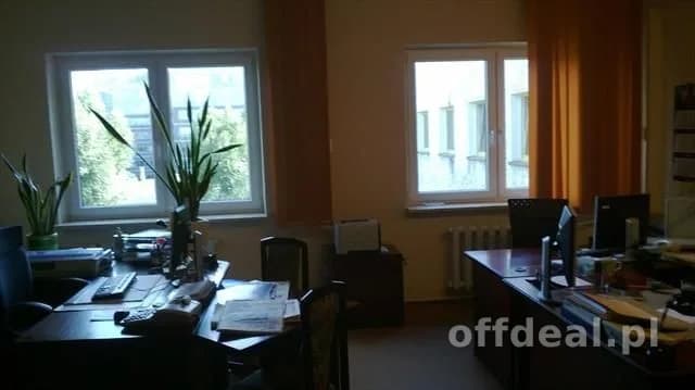 bien commercial à louer à Warszawa, Wola, Mirów | 130 m²