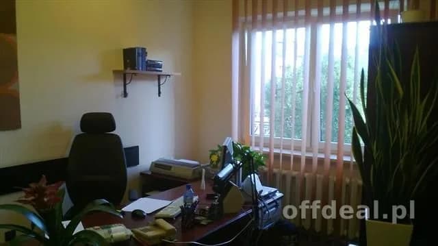 bien commercial à louer à Warszawa, Wola, Mirów | 130 m²