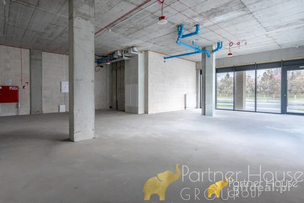 Lokal 103m2 | Narożny | Duże witryny | Dwa wejścia