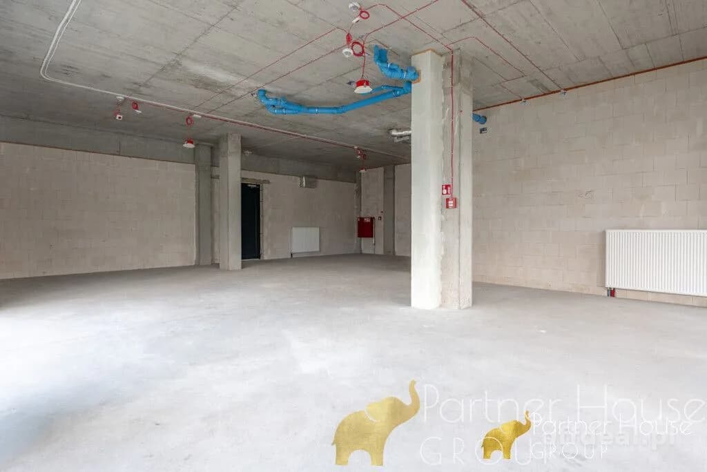 Lokal 103m2 | Narożny | Duże witryny | Dwa wejścia