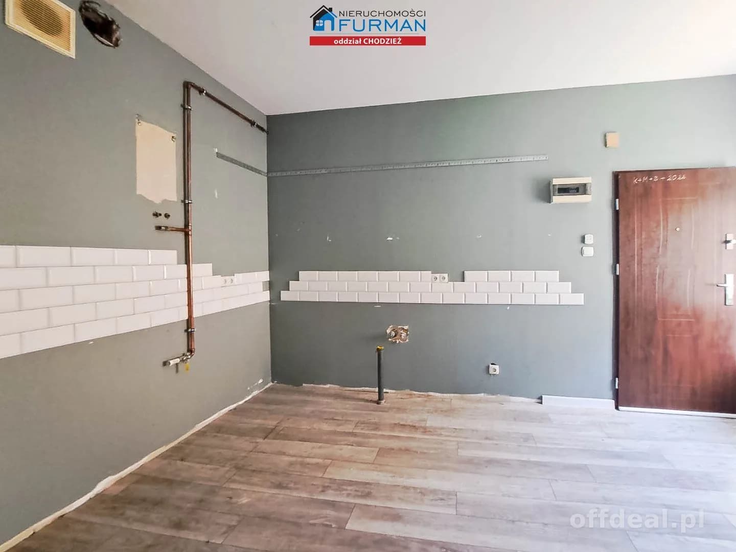 комерційна нерухомість на продаж у Chodzież | 273,06 m²
