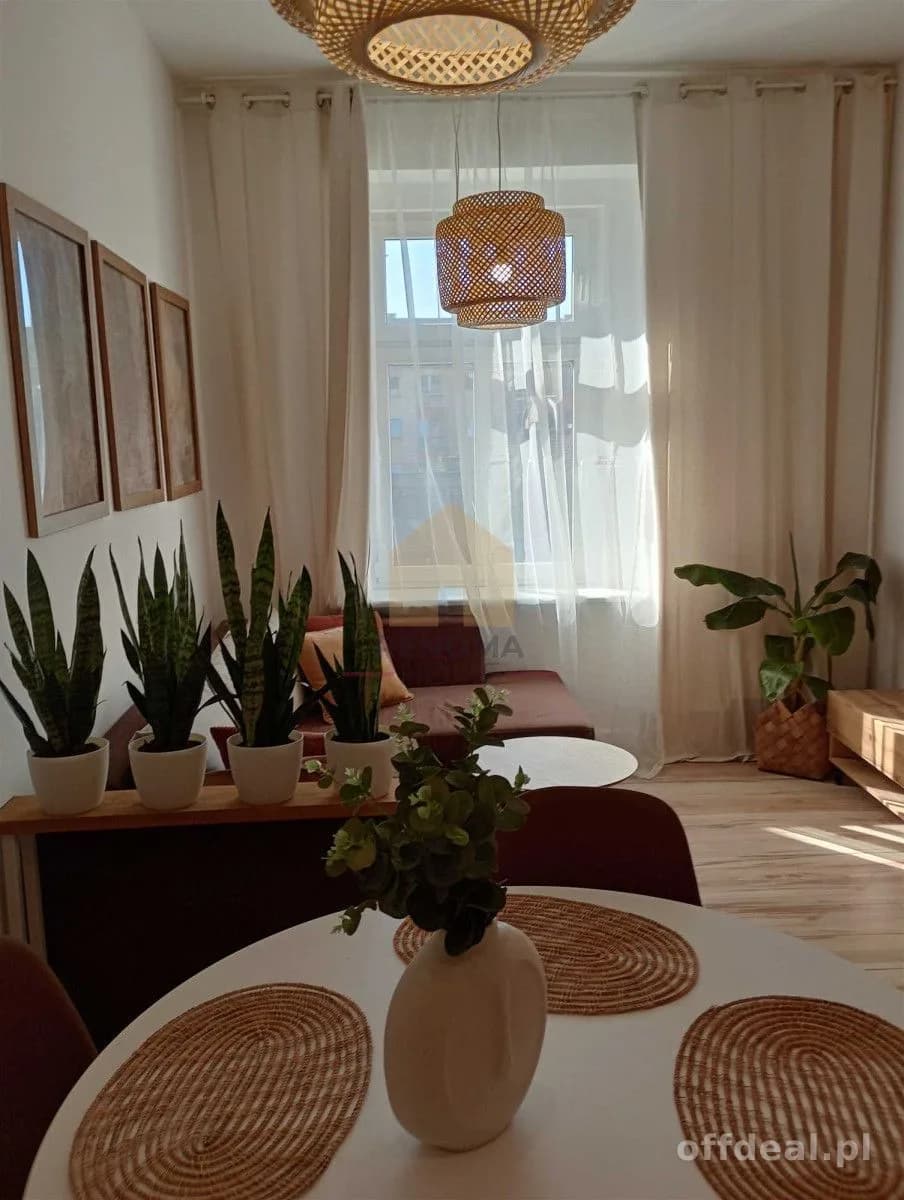 appartement à vendre à Wałbrzych, Śródmieście | 3 pièces | 45 m²