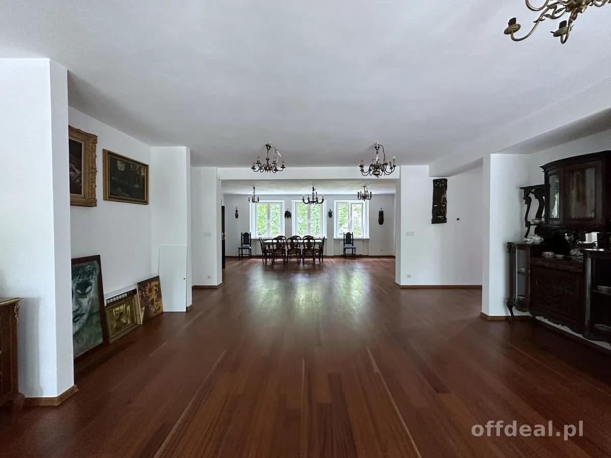 Zdjęcie 19: Dom, 14 pokoje, 860 m², Podkowa Leśna