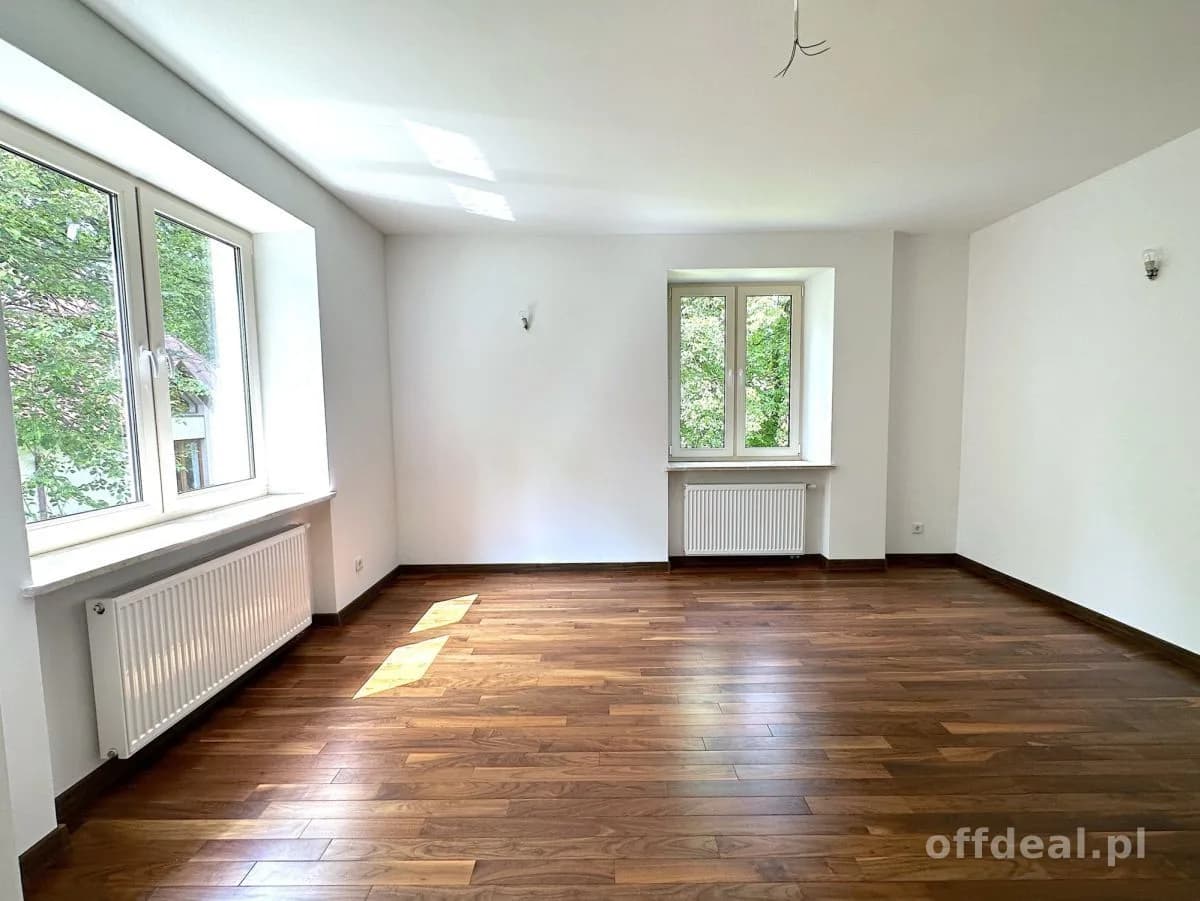 Zdjęcie 15: Dom, 14 pokoje, 860 m², Podkowa Leśna