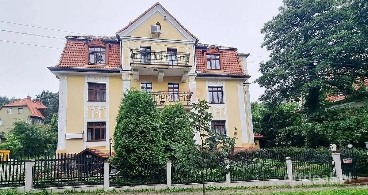 commercial property for sale in Szczawno-Zdrój | 729 m²
