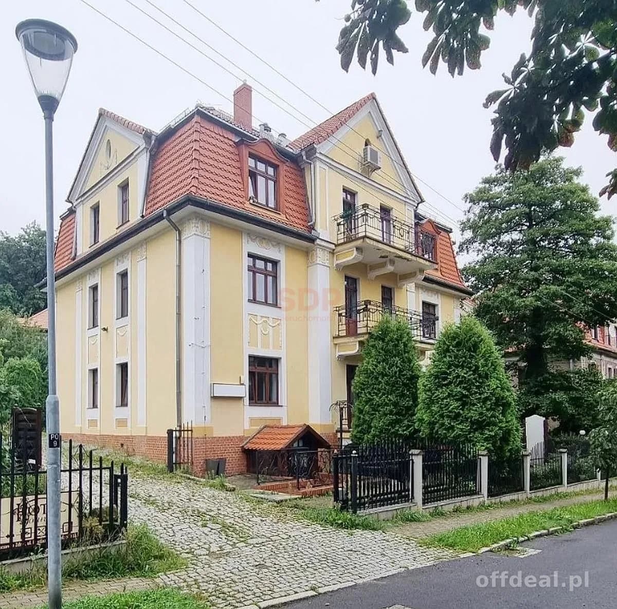 commercial property for sale in Szczawno-Zdrój | 729 m²