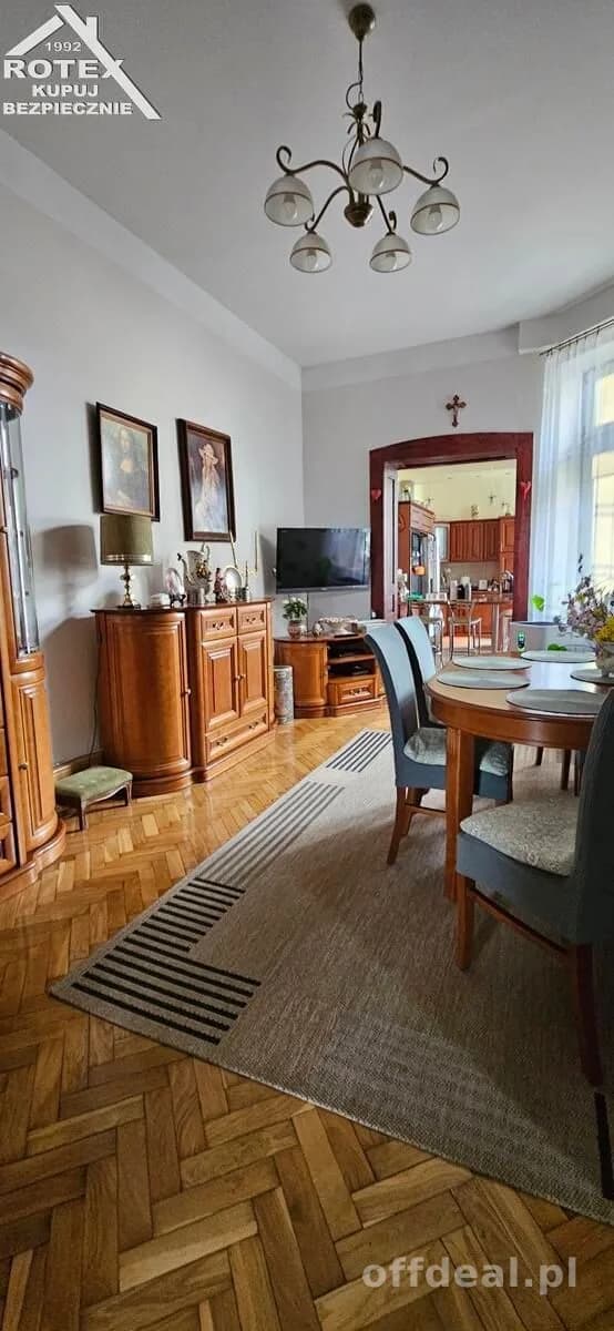Dębica - kamienica w Rynku na sprzedaż