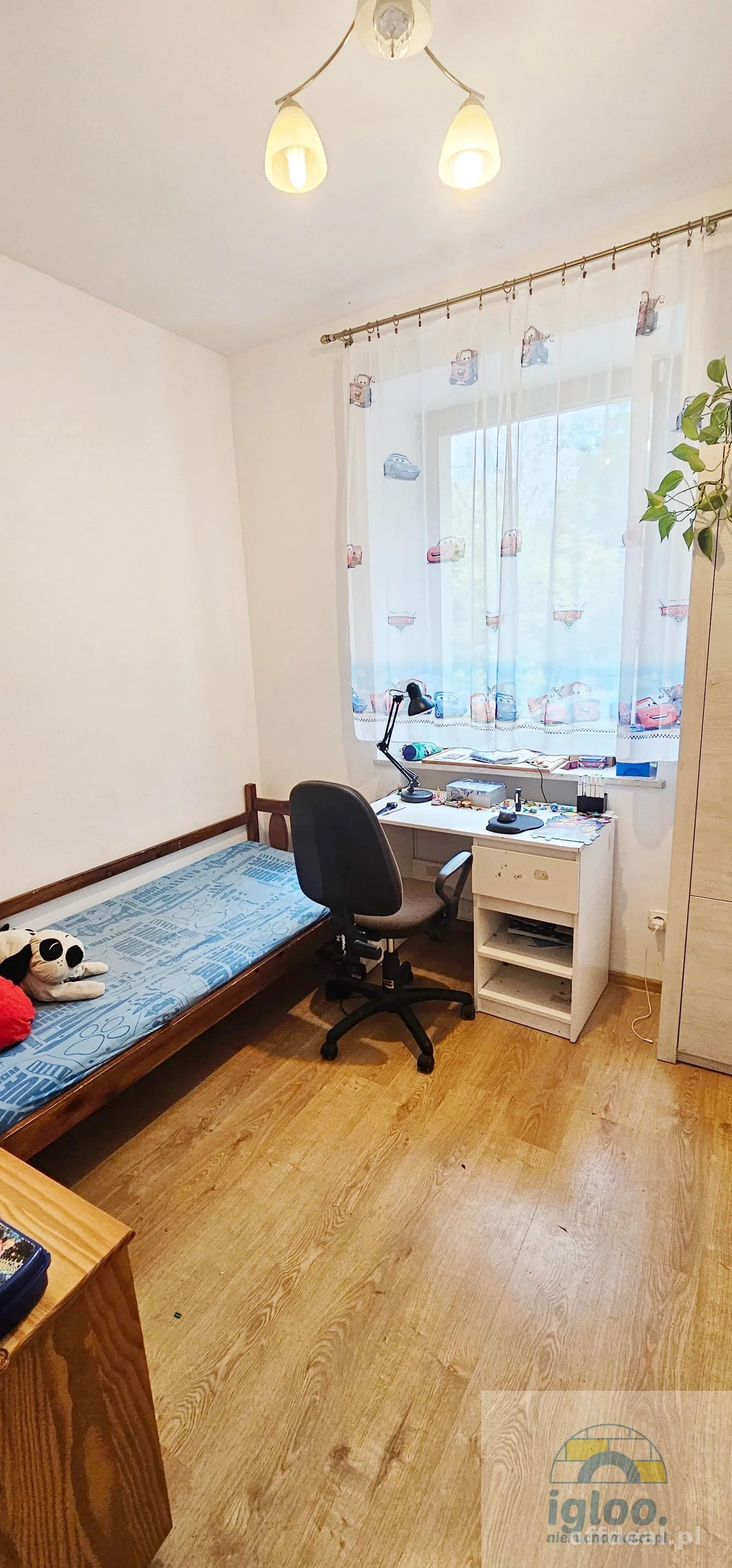 Mieszkanie 3 pokoje, salon z aneksem z ogódkiem 92m2