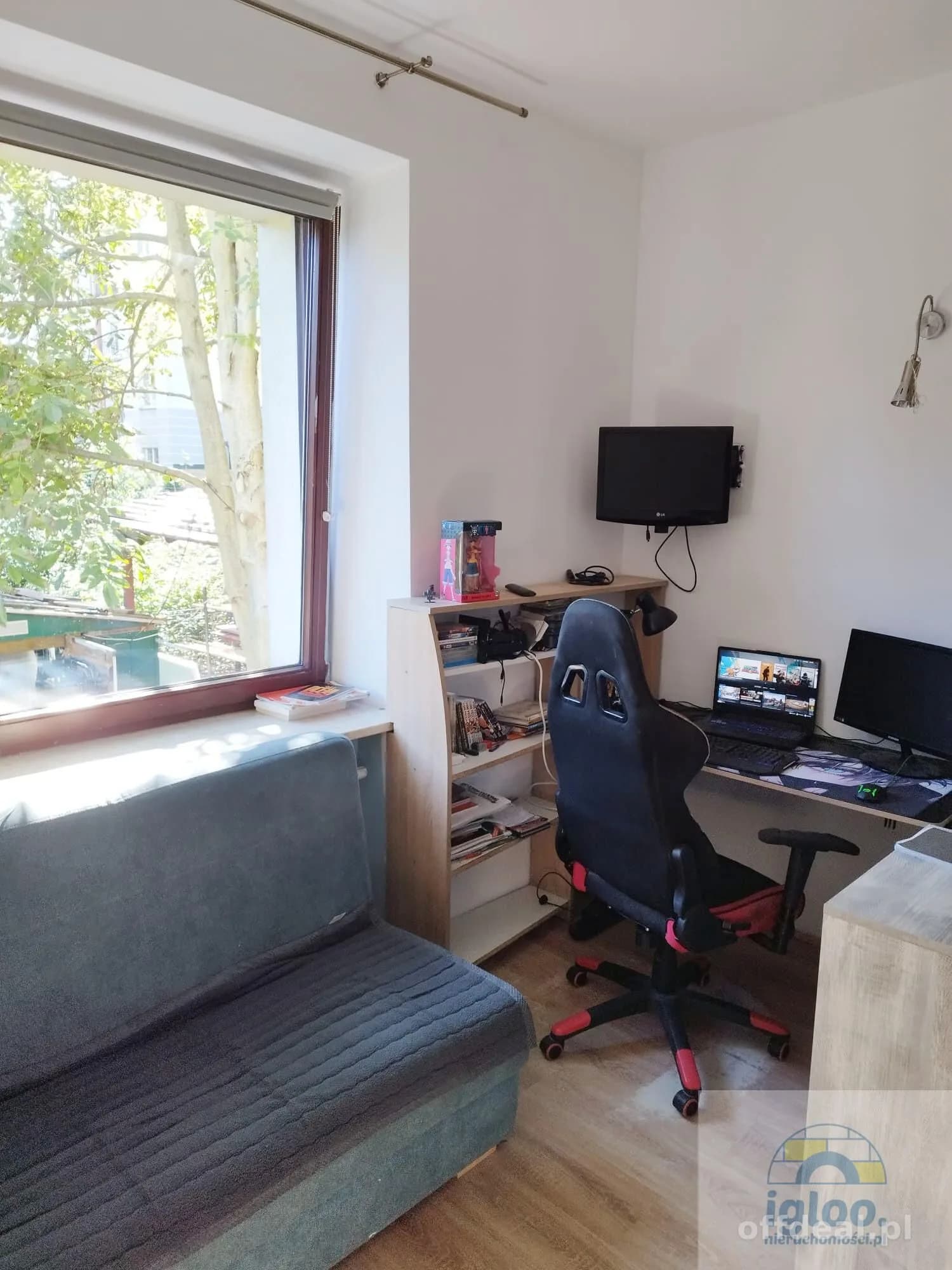 Mieszkanie 3 pokoje, salon z aneksem z ogódkiem 92m2