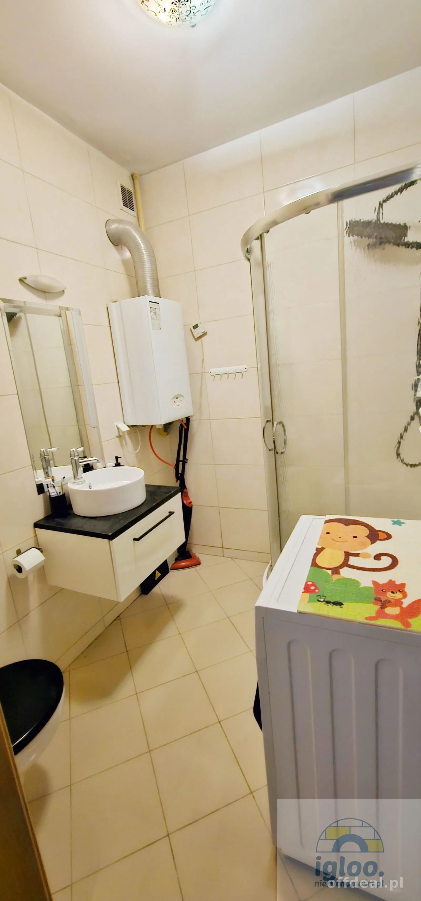 Mieszkanie 3 pokoje, salon z aneksem z ogódkiem 92m2