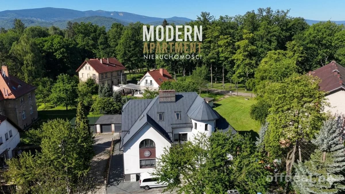 10-Zimmer Haus zum Verkauf in Jelenia Góra | 393,08 m²