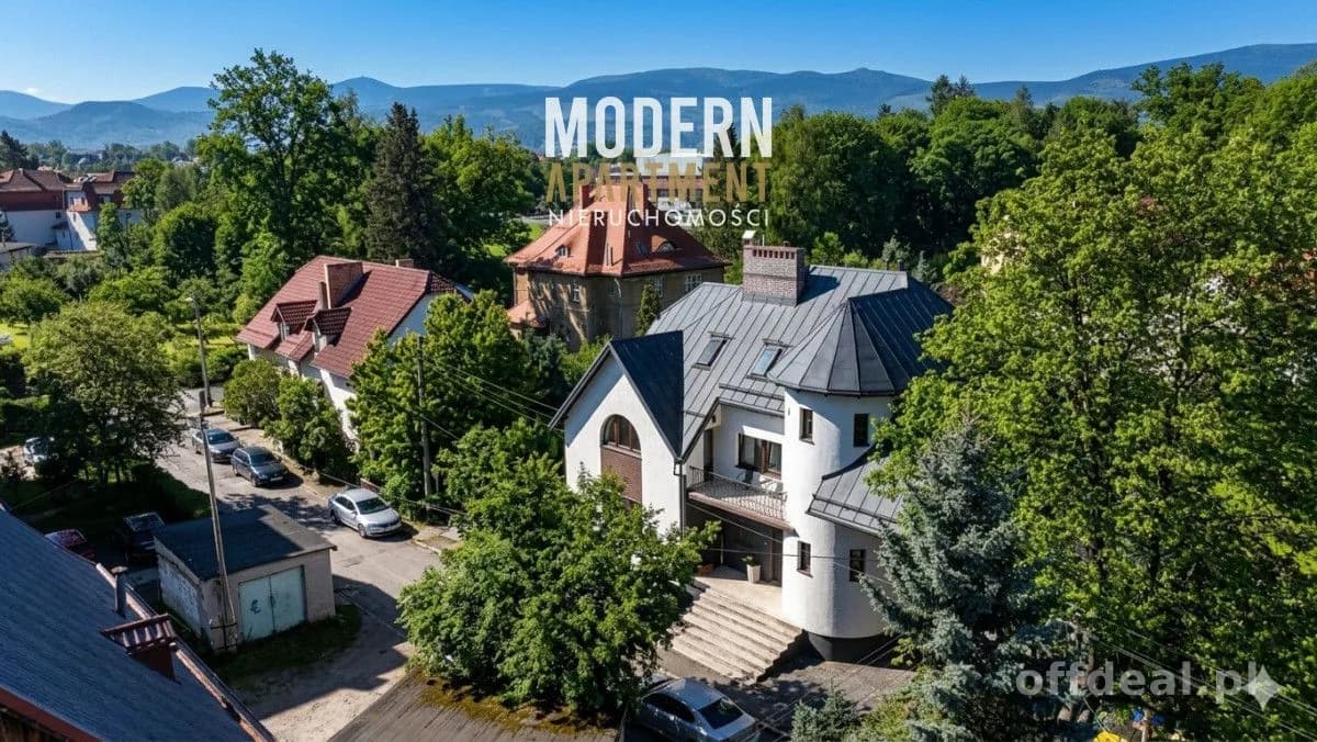 10-Zimmer Haus zum Verkauf in Jelenia Góra | 393,08 m²