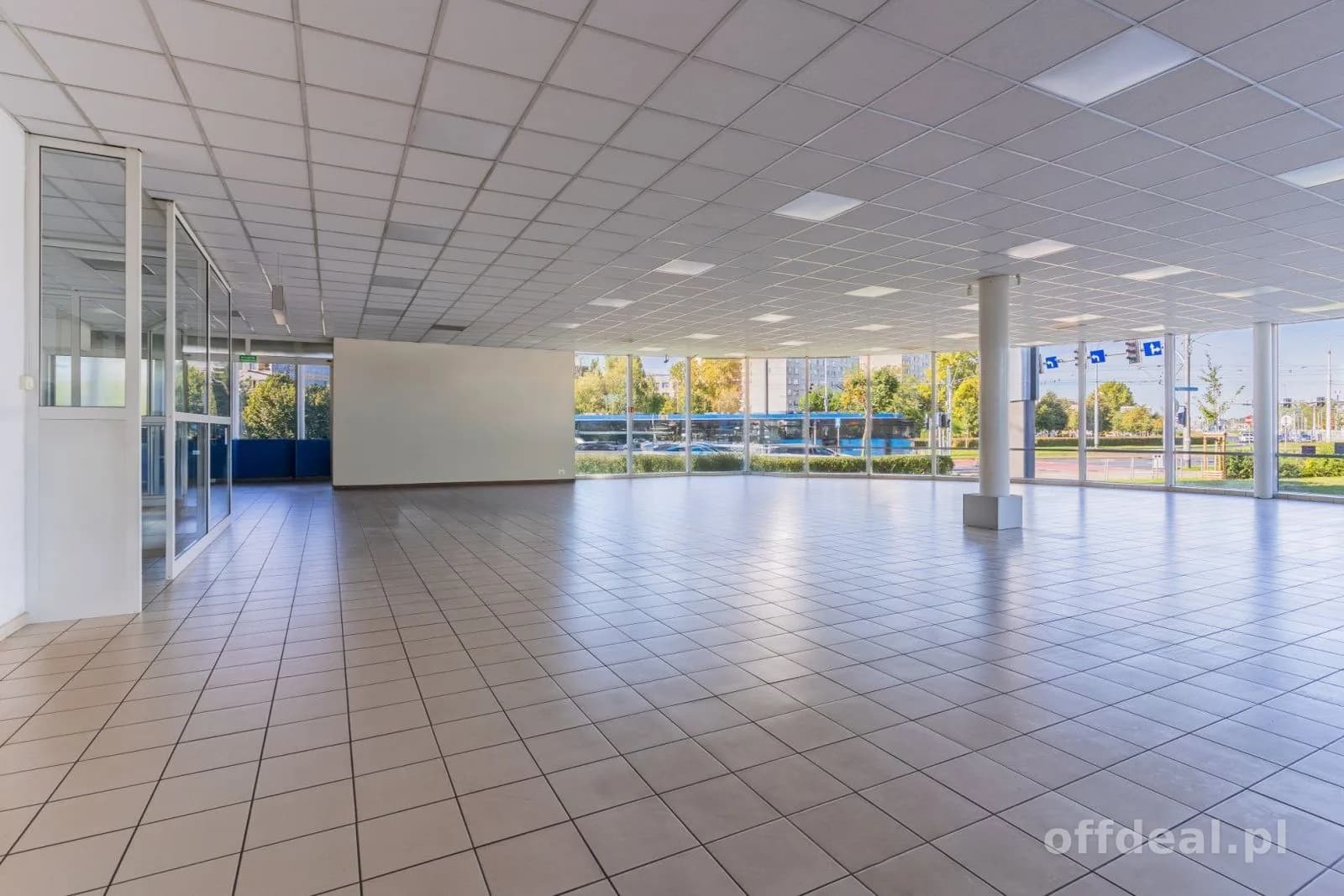 bien commercial à louer à Wrocław | 487,1 m²