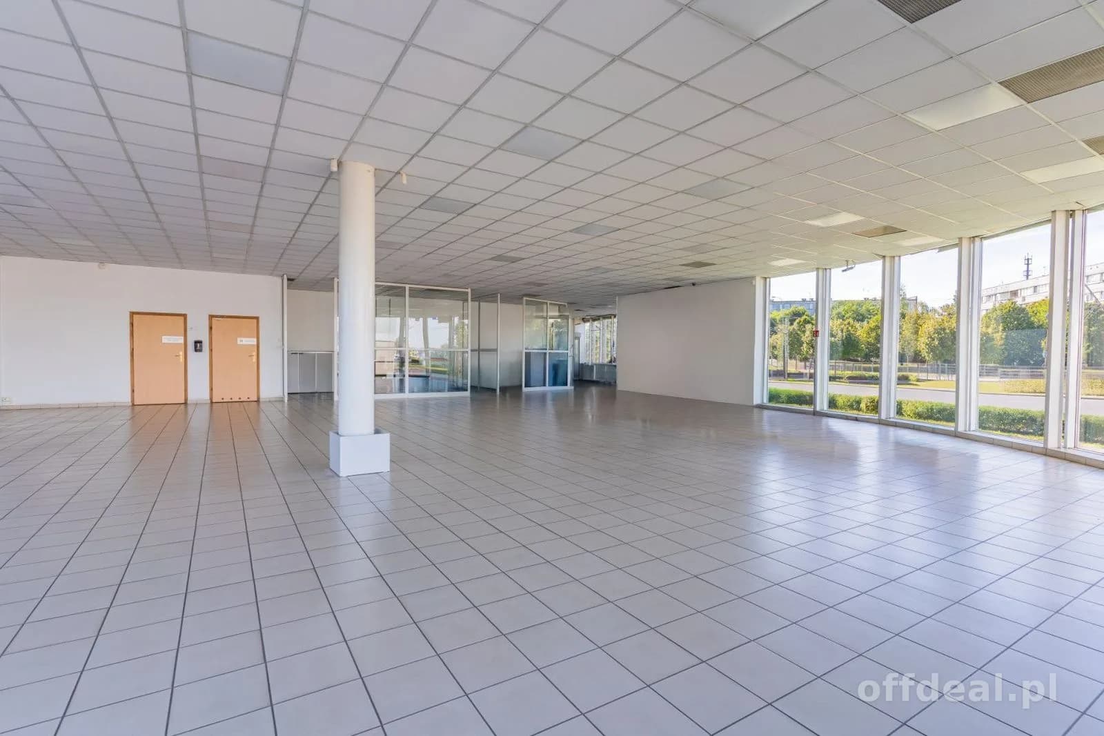 bien commercial à louer à Wrocław | 487,1 m²