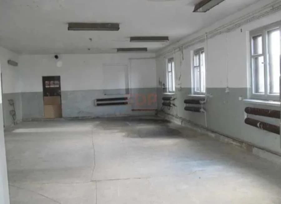 Gewerbeimmobilie zur Miete in Radwanice | 381 m²