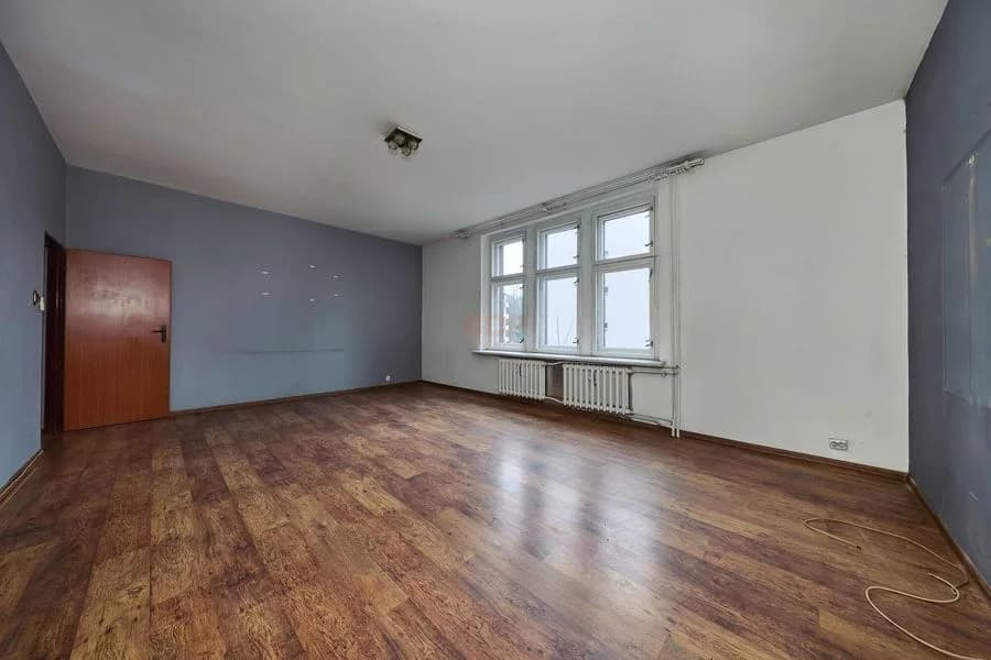Przestronne mieszkanie z możliwością wydzielenia pokoi | Piwnica 28 m2