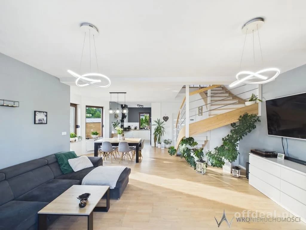 Bliźniak z ogrodem 539 m² | pow. 143,5 m² | 4 pok.