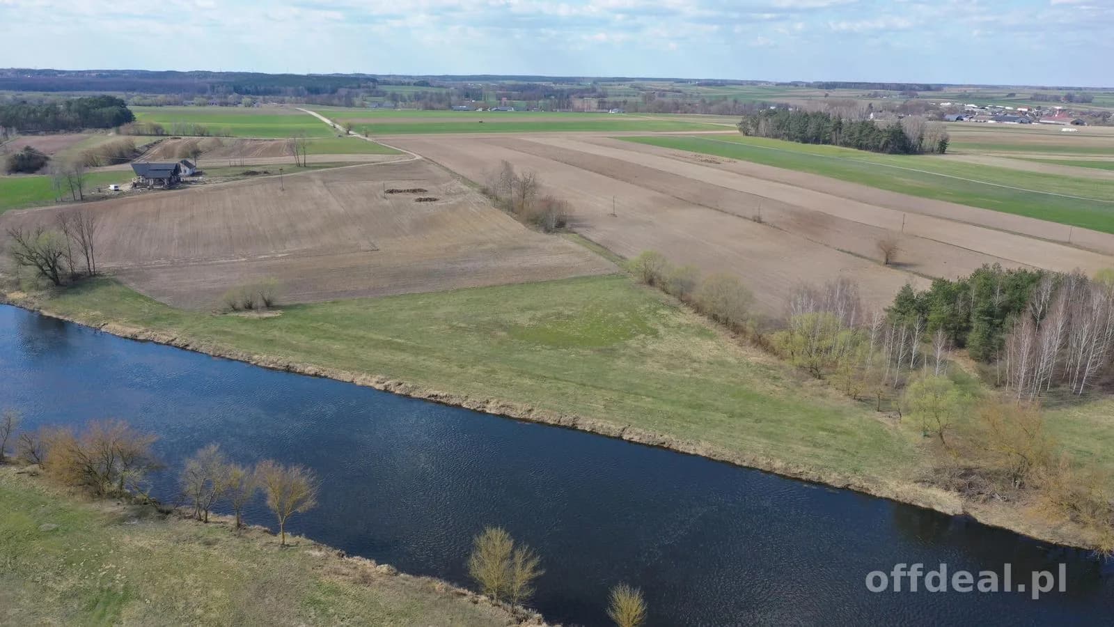 Działka z linią brzegową i warunkami zabudowy | w sam raz dla Ciebie!