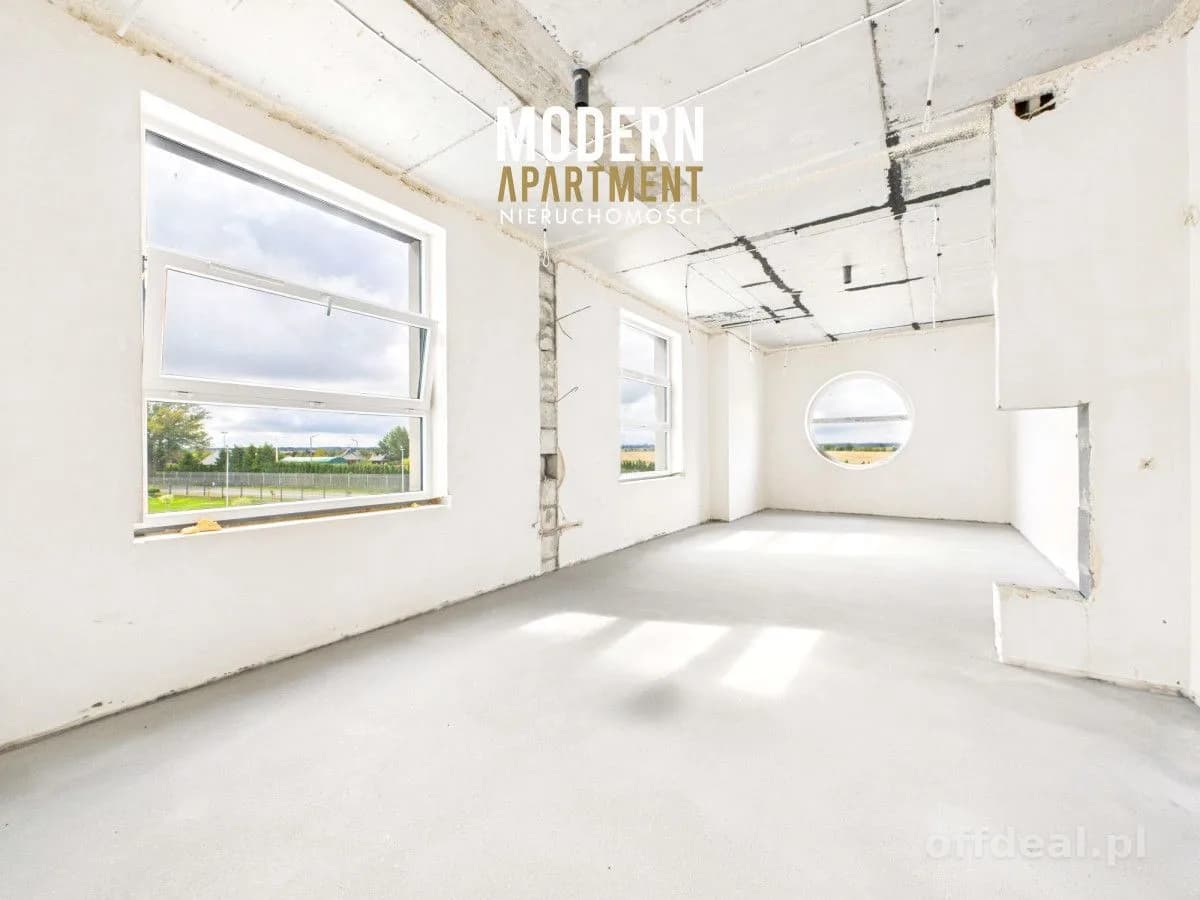 bien commercial à louer à Puck | 1 235 m²