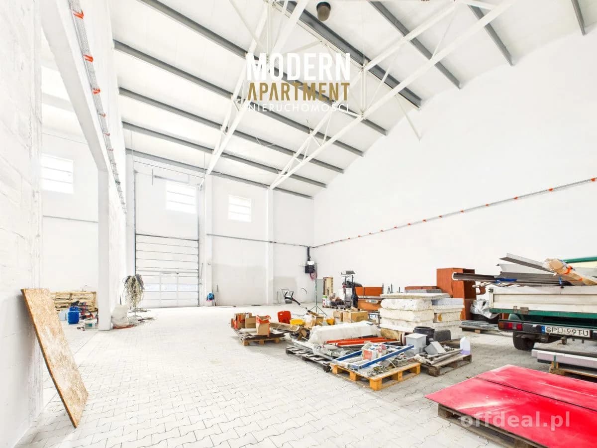bien commercial à louer à Puck | 1 235 m²