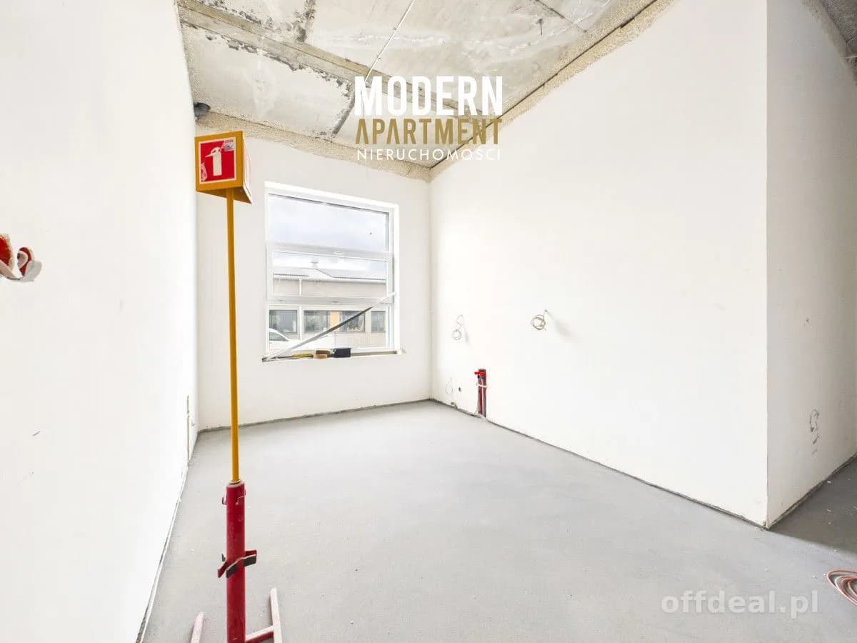 bien commercial à louer à Puck | 1 235 m²