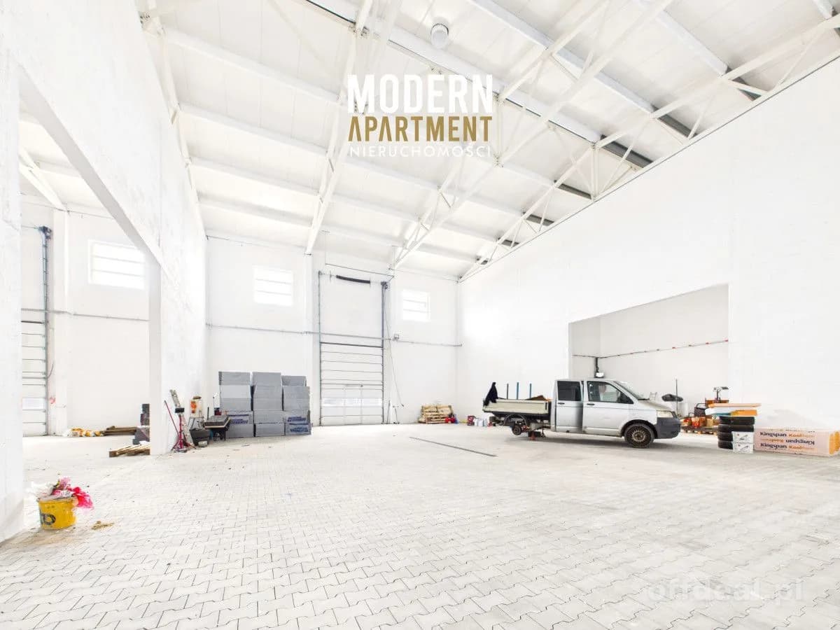 bien commercial à louer à Puck | 1 235 m²