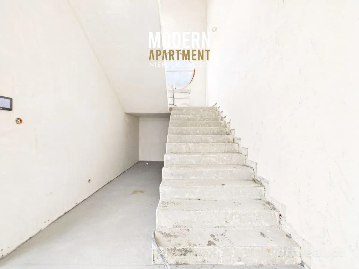 bien commercial à louer à Puck | 1 235 m²