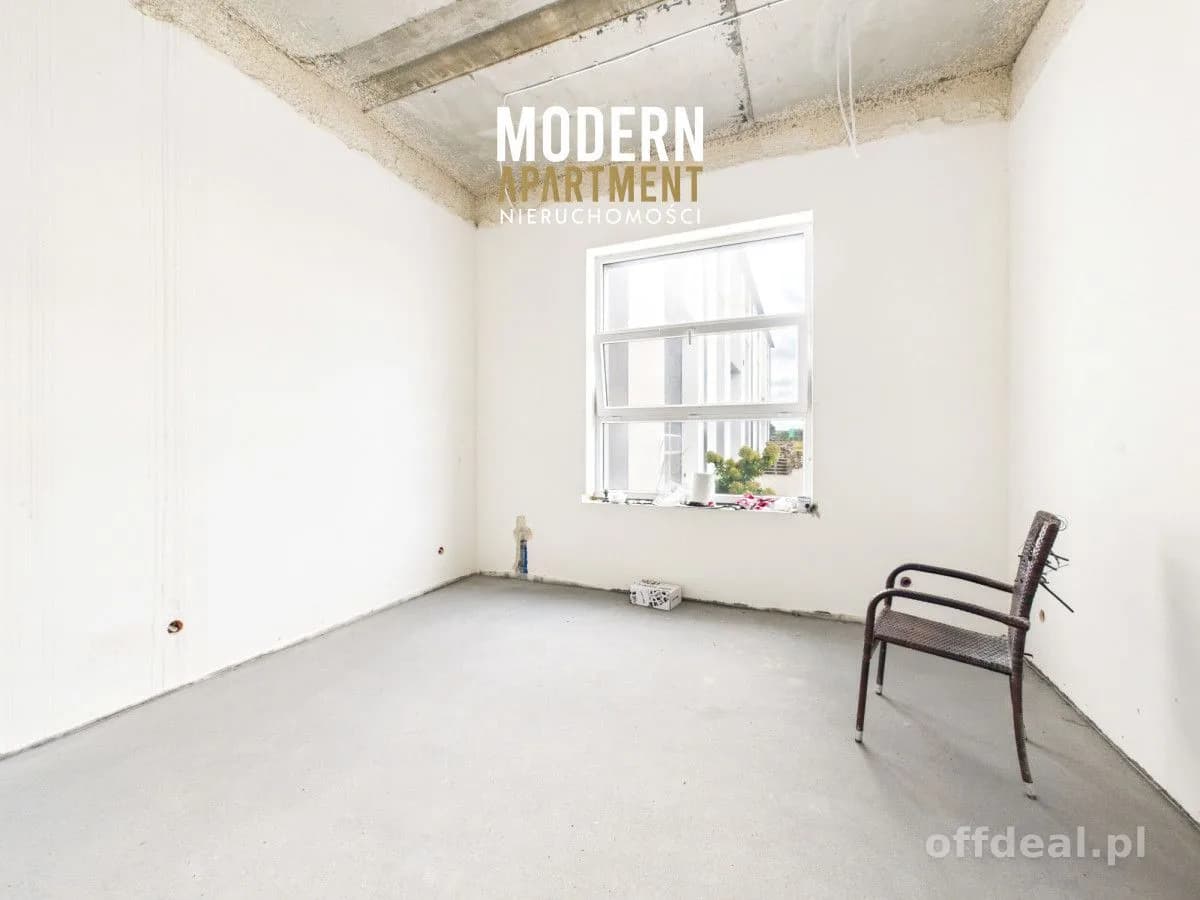 bien commercial à louer à Puck | 1 235 m²