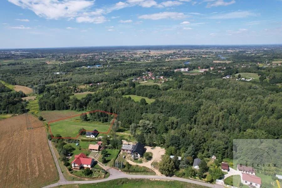 Działka pod zabudowę jednorodzinną – na sprzedaż