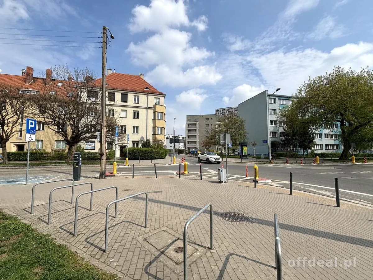Nyska - 2 pokoje - 48m2 - Piwnica 10m2 - Parking