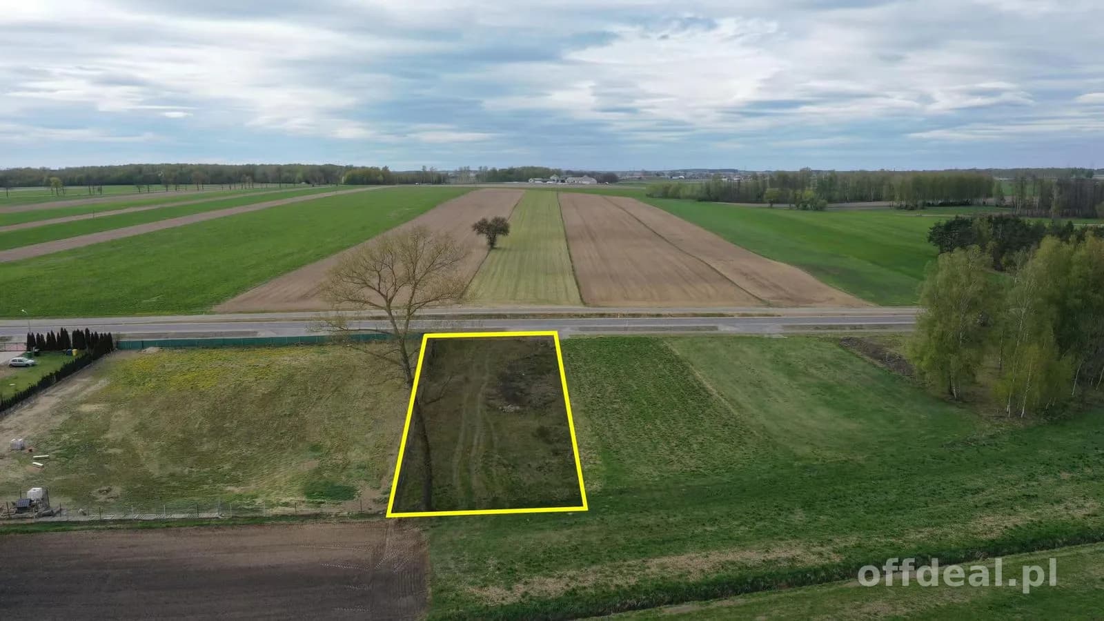 DZIAŁKA INWESTYCYJNA PRZY NOWEJ DRODZE WOJEWÓDZKIEJ BLISKO ŁOMŻY