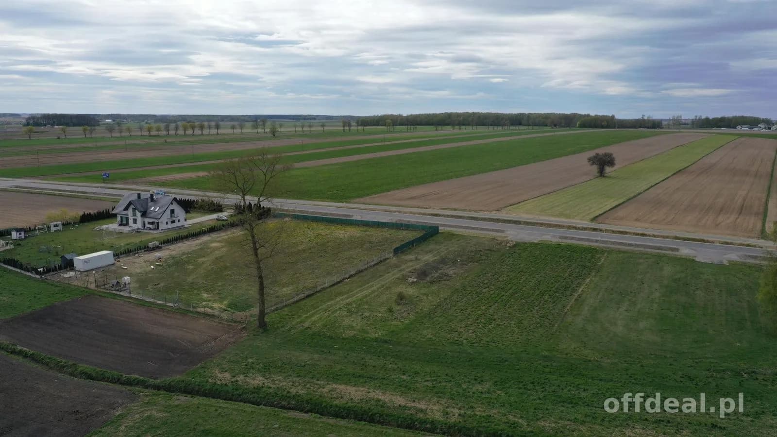 DZIAŁKA INWESTYCYJNA PRZY NOWEJ DRODZE WOJEWÓDZKIEJ BLISKO ŁOMŻY