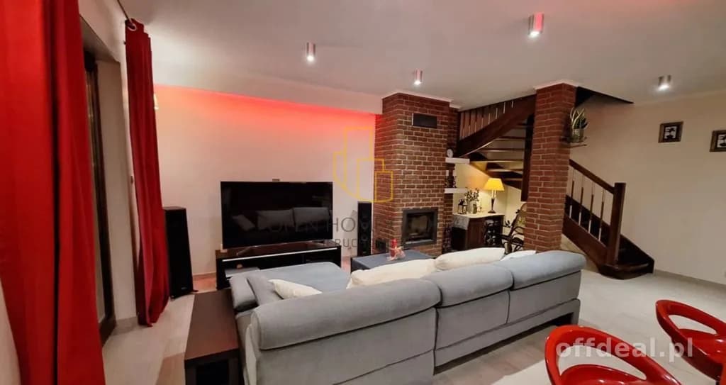 Photo 1: House, 5 rooms, 157 m², Karwiany