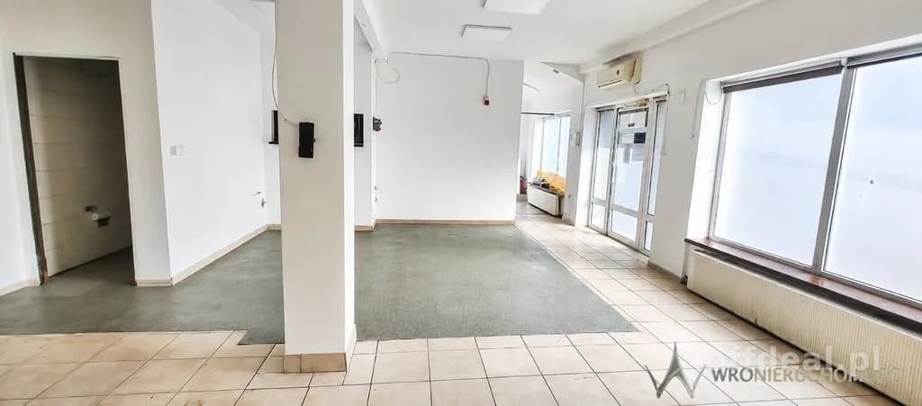 комерційна нерухомість в оренду у Oborniki Śląskie | 78 m²